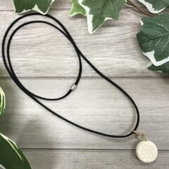 「開運ペンダント」でオシャレに…